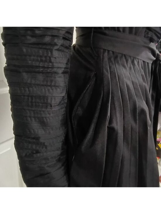 Samuel Dong Black Ruffle Front Long Coat Dress S  Pleated Skirt By Samuel Dong - Picture 15 of 16